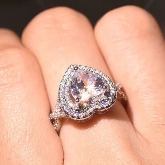 Pink and White CZ Size 8 heart shape Ring - Picture 3 of 3